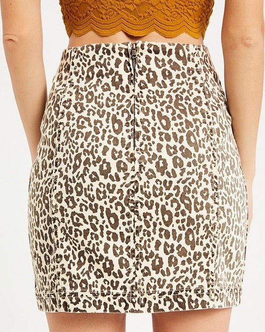 Leopard_Print_Bodycon_Denim_Skirt_WL19-2774_TAUPE_COMBO_4