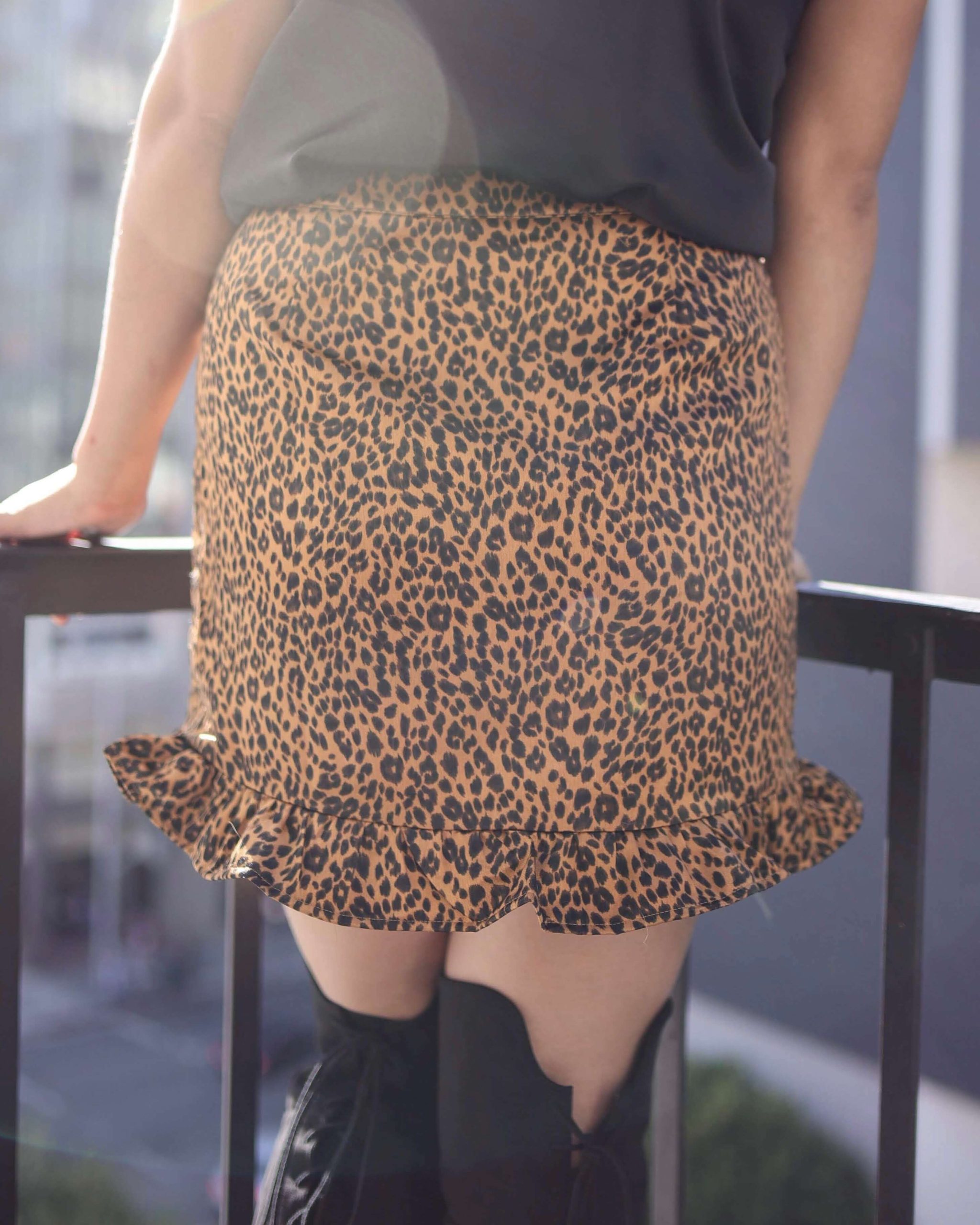 Satin_Tan_Ruffle_Hem_Faux_Front_Wrap_Mini_Skirt_in_Leopard_Print_6_6ae154f4-4def-4ff5-adf5-eac22831b0c8